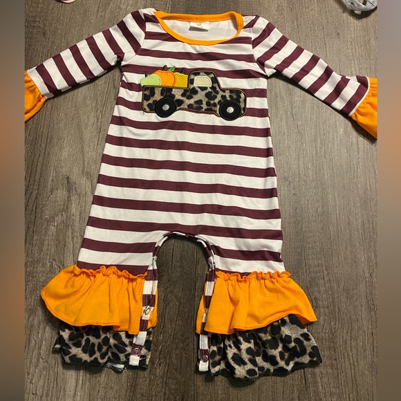 3 to 6 month cute boutique leopard fall truck romper - Picture 1 of 2